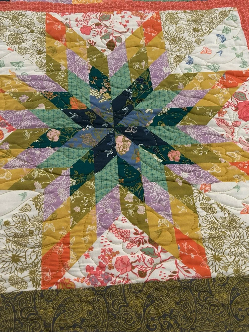 ONE OF A KIND - Handmade Multicolor Patchwork Quilt - Floral Star Pattern